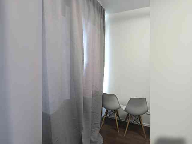 LolaMin webcam
