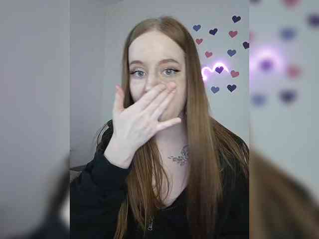LolaMin webcam