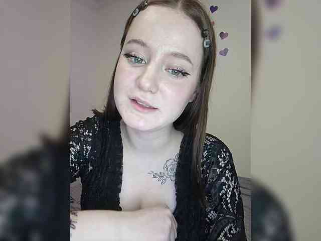 LolaMin webcam