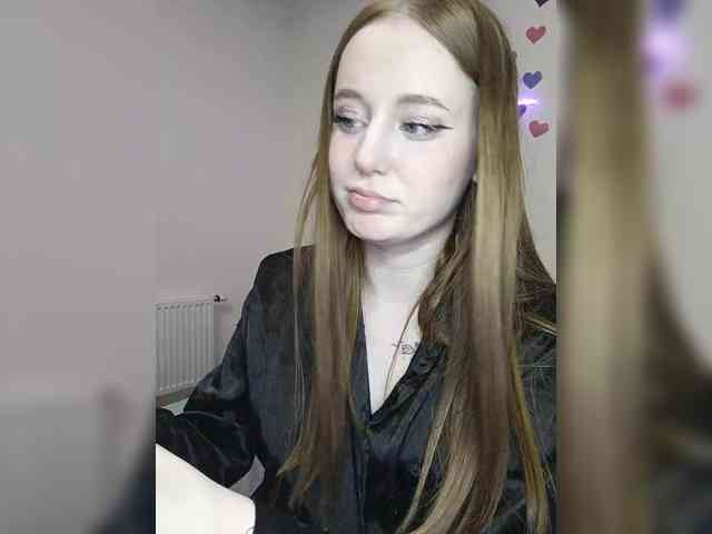 LolaMin webcam
