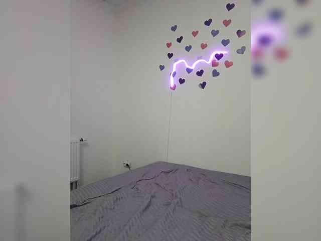 LolaMin webcam