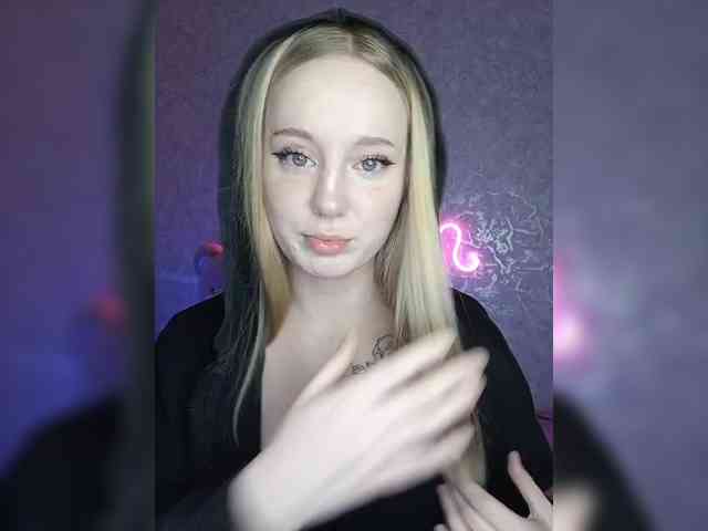 LolaMin Live Webcam on BongaCams