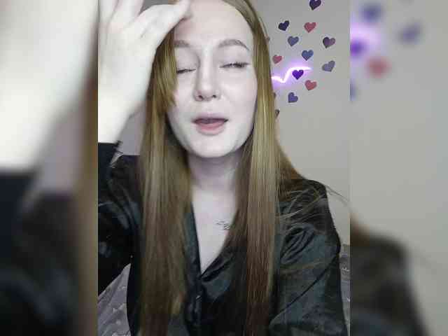 LolaMin webcam