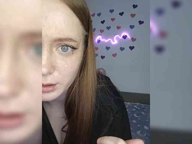 LolaMin webcam