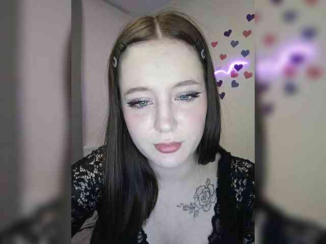 LolaMin webcam