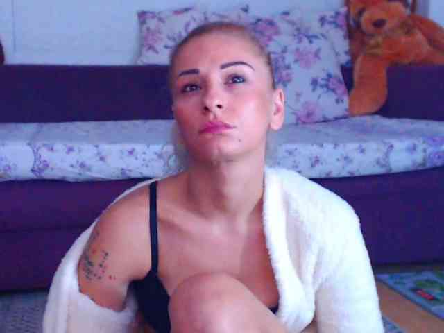 CassieSpell webcam