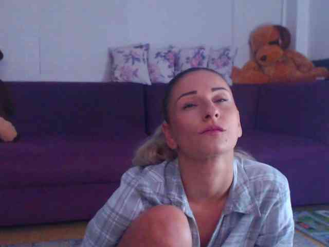CassieSpell webcam
