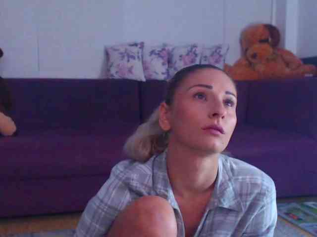 CassieSpell webcam