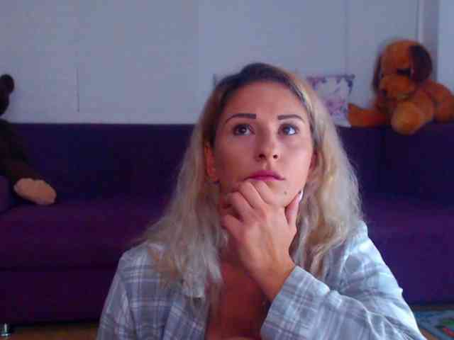 CassieSpell webcam