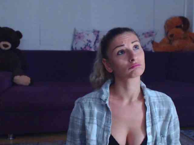 CassieSpell webcam