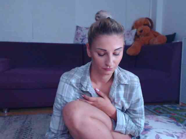 CassieSpell webcam