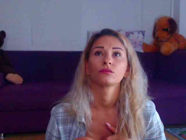 CassieSpell webcam