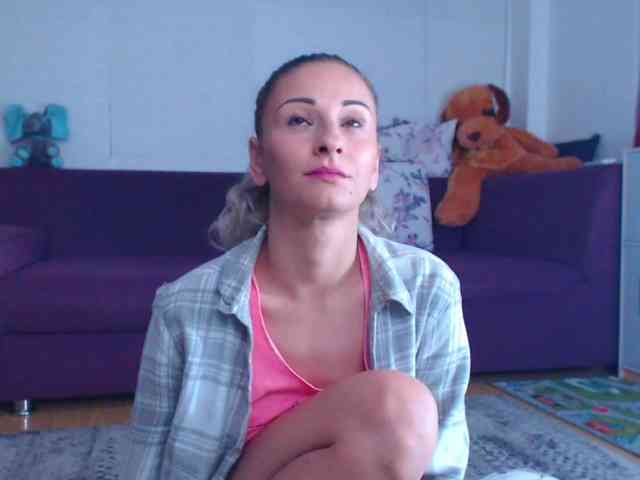 CassieSpell webcam