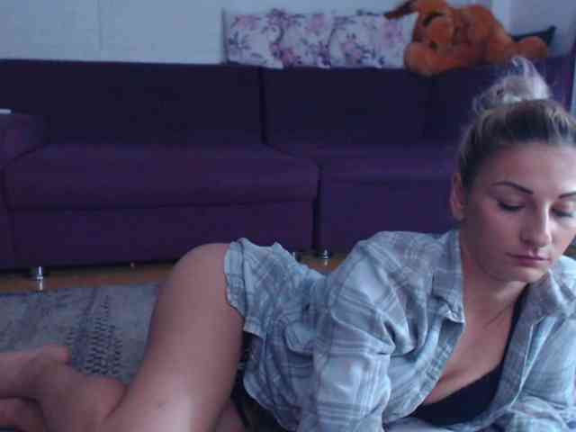 CassieSpell webcam