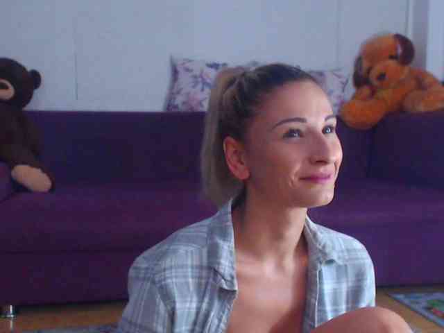 CassieSpell webcam