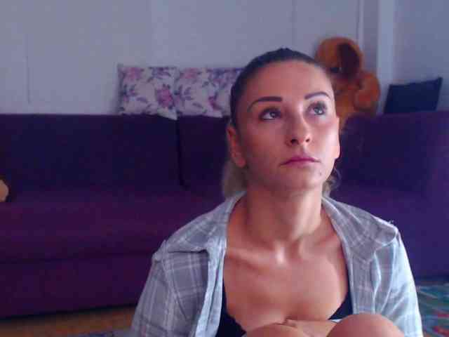 CassieSpell webcam