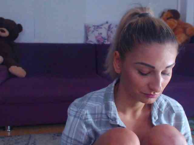 CassieSpell webcam
