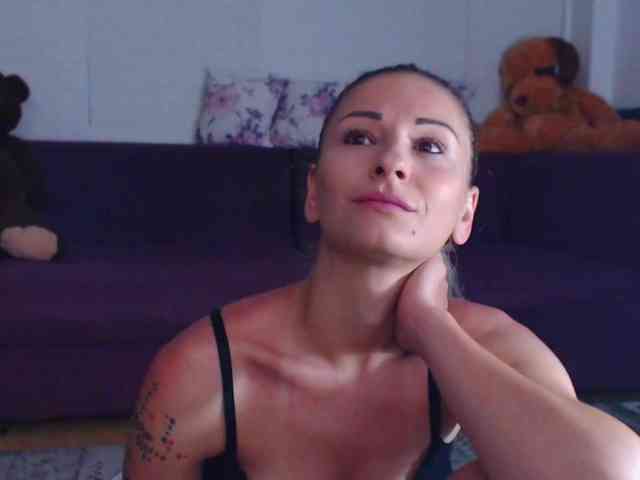 CassieSpell webcam