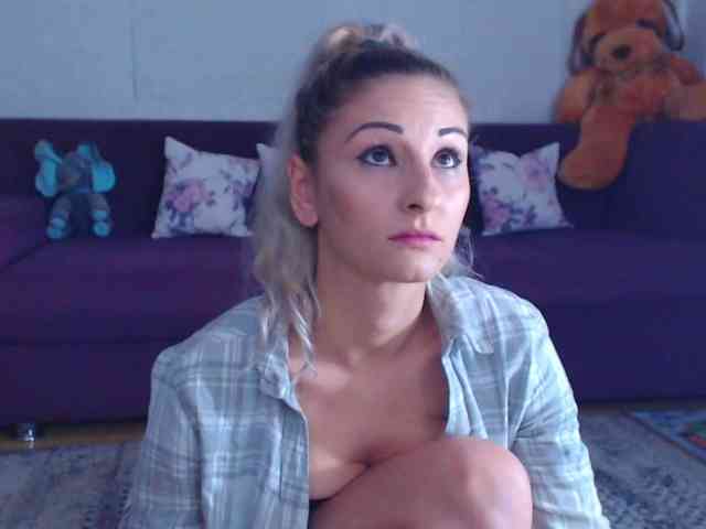 CassieSpell webcam