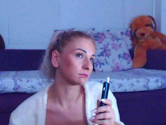 CassieSpell webcam