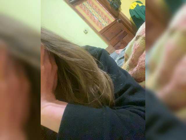 Wildrose77201877's BongaCams show and profile