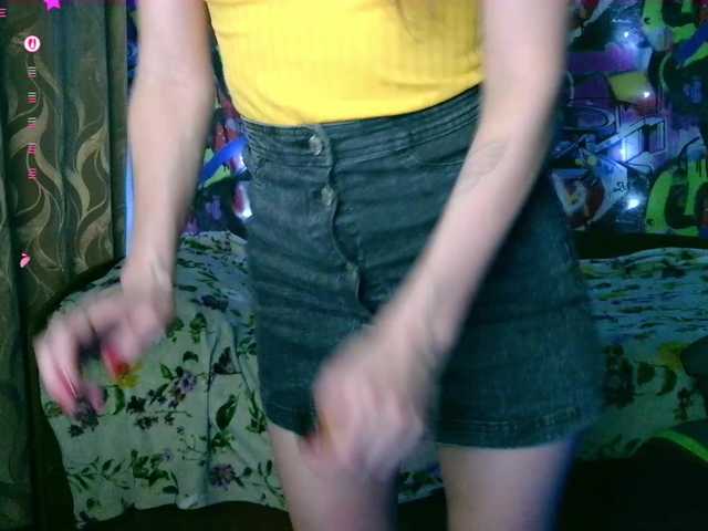 Wildrose77201877's BongaCams show and profile