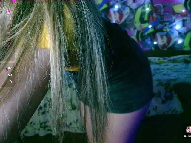 Wildrose77201877's BongaCams show and profile