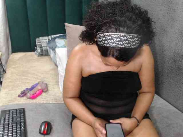 Sexygalxx webcam