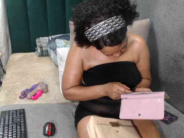 Sexygalxx webcam
