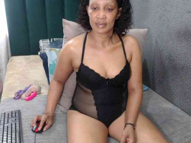 Sexygalxx webcam