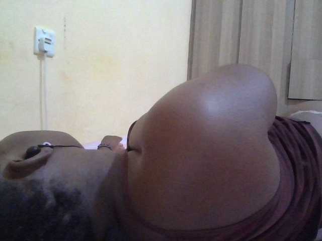 Queen-terry's BongaCams show and profile