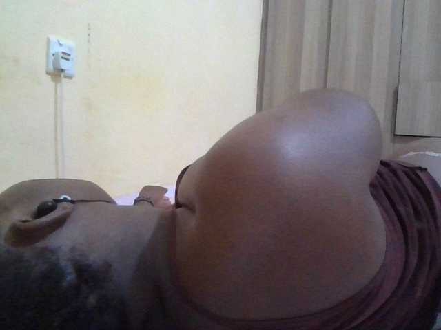 Queen-terry's BongaCams show and profile