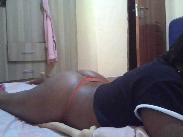 Queen-terry's BongaCams show and profile