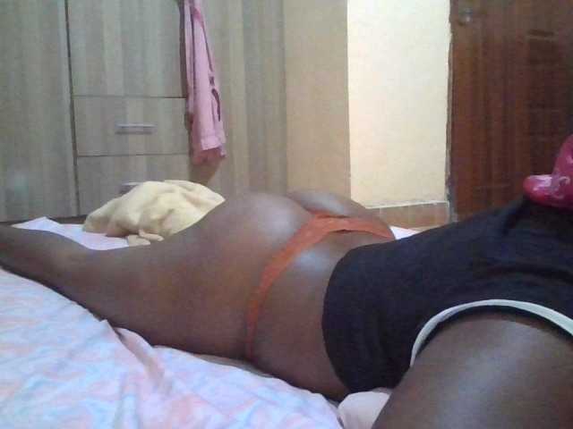 Queen-terry's BongaCams show and profile