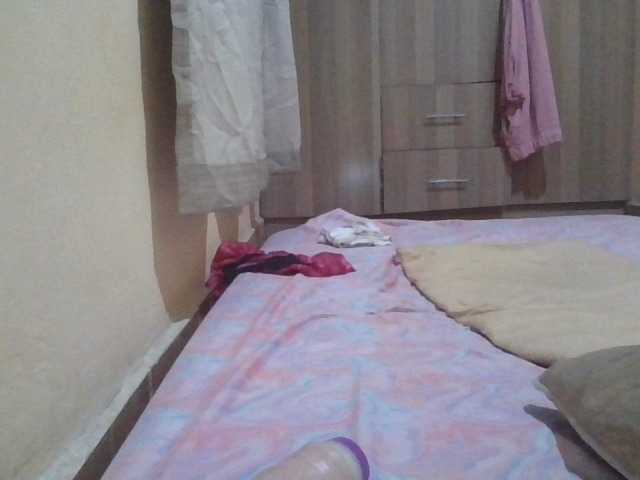 Queen-terry's BongaCams show and profile