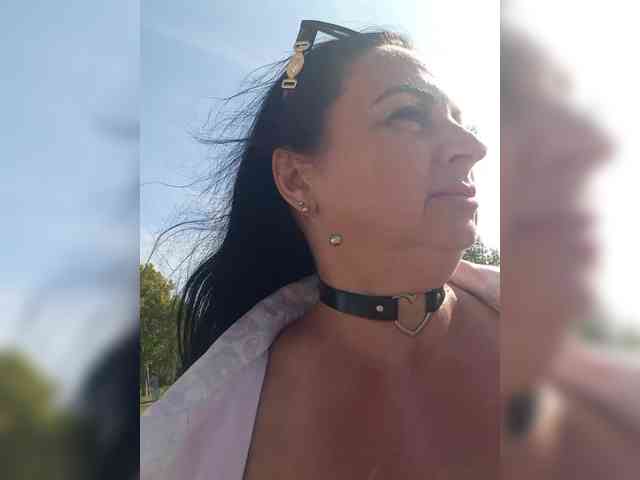 Lana1973 webcam