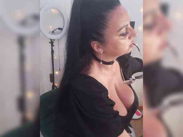 Lana1973 webcam