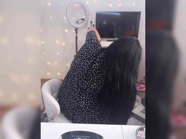 Lana1973 webcam