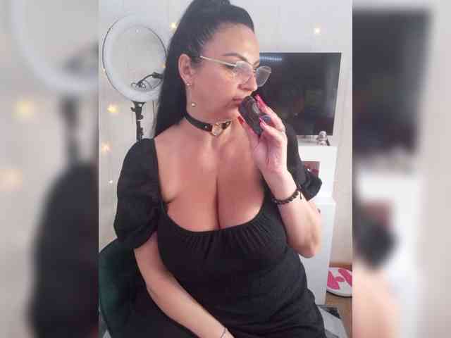 Lana1973 webcam