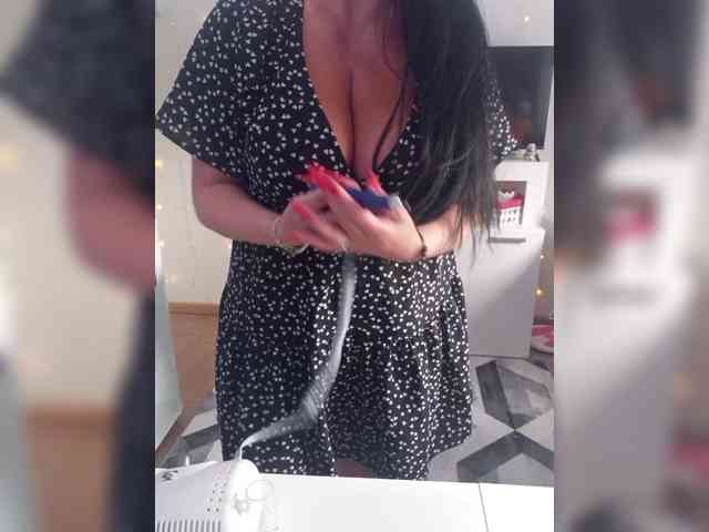 Lana1973 webcam