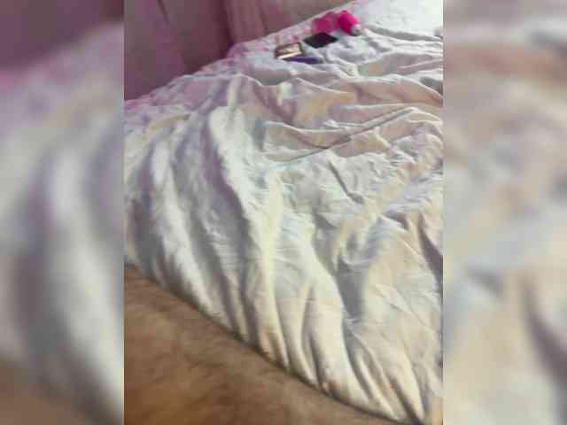 millemimi Live Webcam on BongaCams