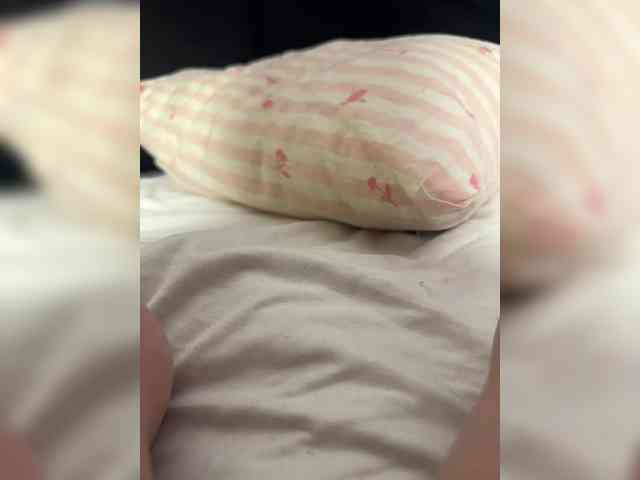 millemimi Live Webcam on BongaCams