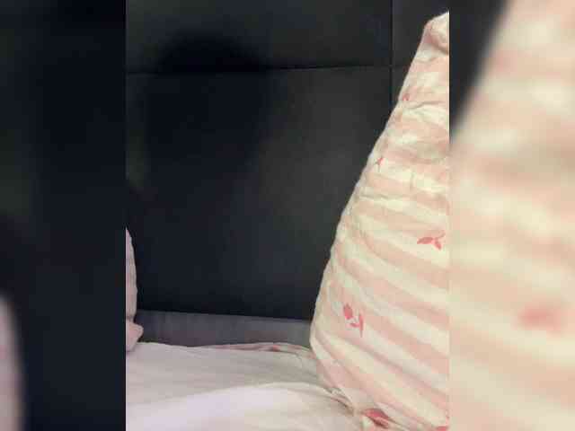 millemimi Live Webcam on BongaCams