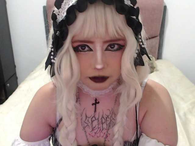 darkelectrodj's BongaCams show and profile