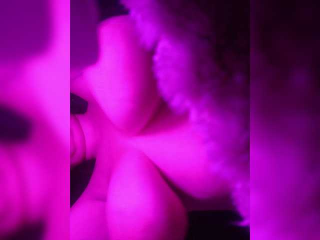 Monopussyy's BongaCams show and profile