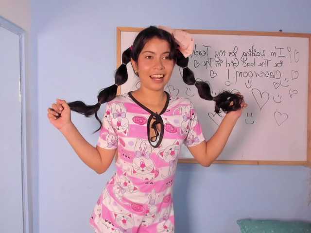  lili-swam chat room