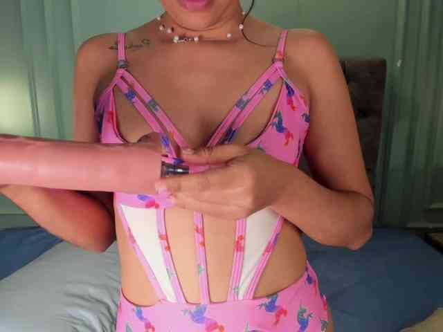 lili-swam webcam