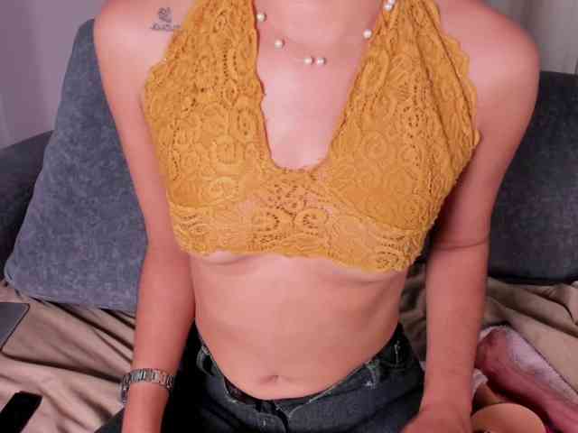 lili-swam webcam