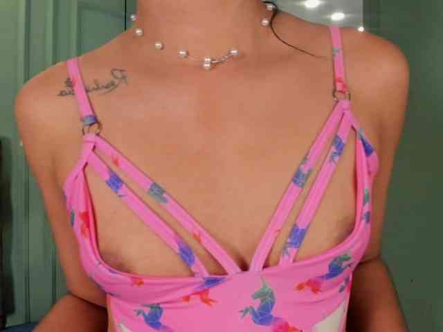 lili-swam webcam