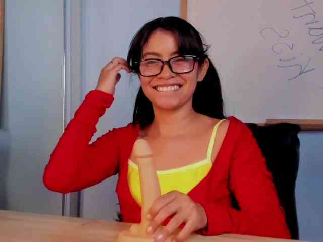 lili-swam webcam